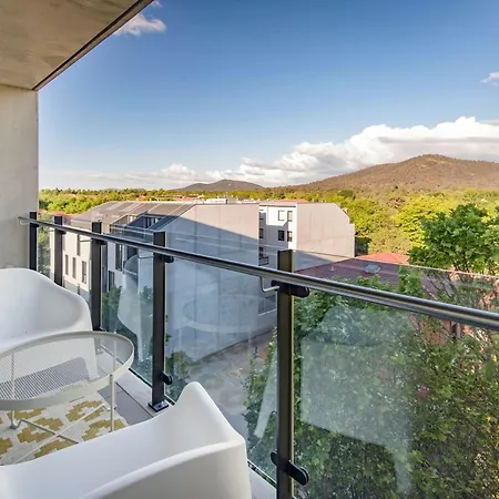 Awesome Brooklyn Inspired Apartment With Views Of Mt Ainsley Canberra Exterior photo